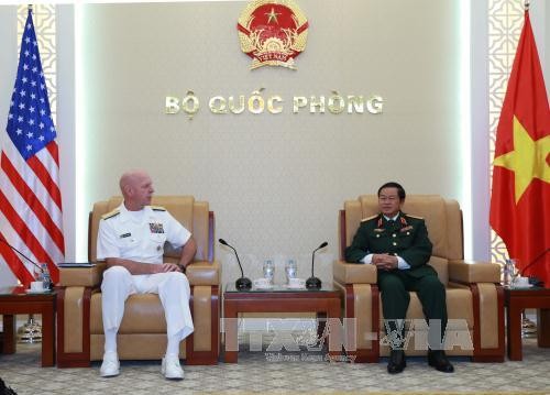 Vietnamese General receives US Commander  - ảnh 1